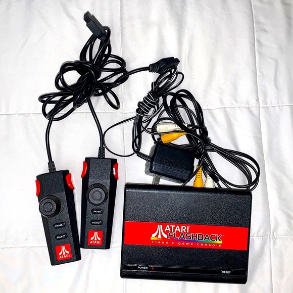 Atari Flashback Console - Picture 1 of 2